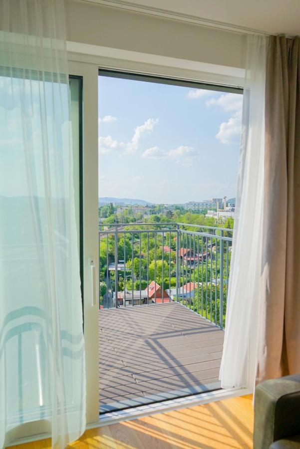 Nadland B61 * Wien