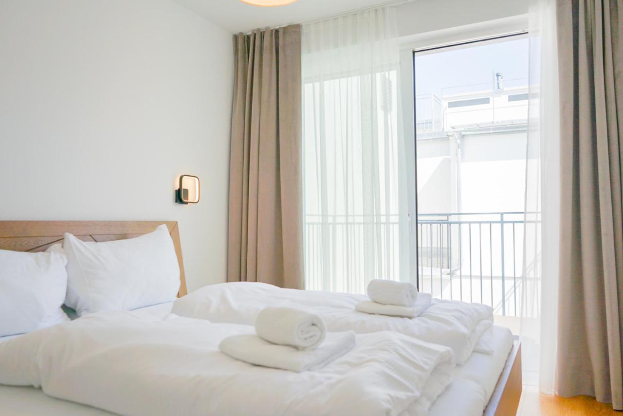 Nadland B61 * Wien